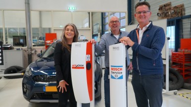Bosch start vakinhoudelijke EV-trainingen voor Bosch Car Service en AutoCrew in  ...